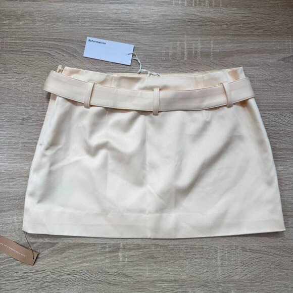 NWT Reformation Carla Low Waist Belted Satin Skirt Mini Short Cream Sugar 0 - Picture 6 of 10